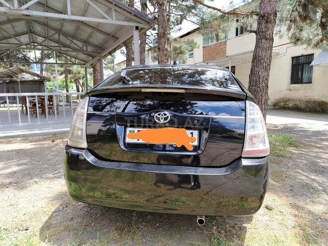 Toyota Prius-2