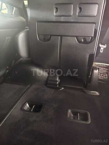 Lexus LX 570-10