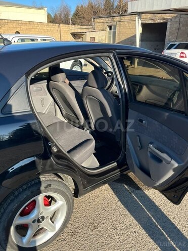 Kia Rio-5