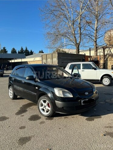 Kia Rio-4