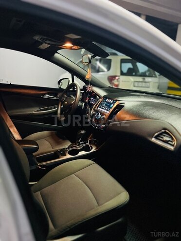 Chevrolet Cruze-7