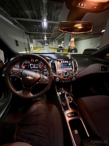 Chevrolet Cruze-10