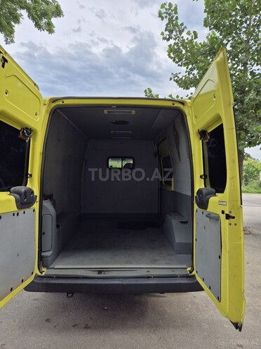 Ford Transit-6