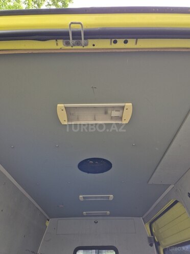 Ford Transit-7