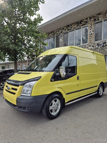 Ford Transit-3