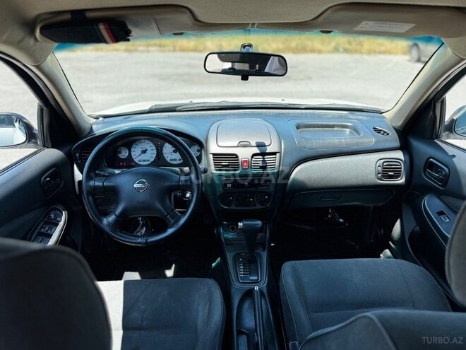 Nissan Sunny-5