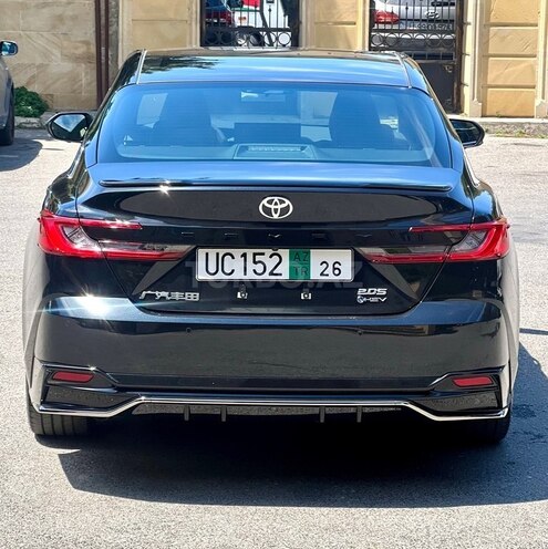 Toyota Camry-5