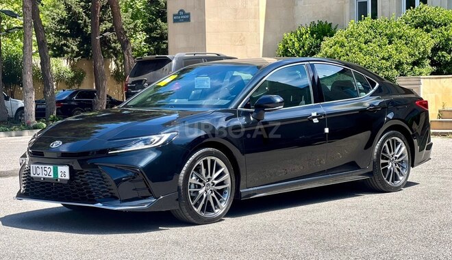 Toyota Camry-3