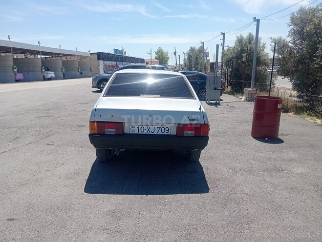 LADA (VAZ) 21099-4