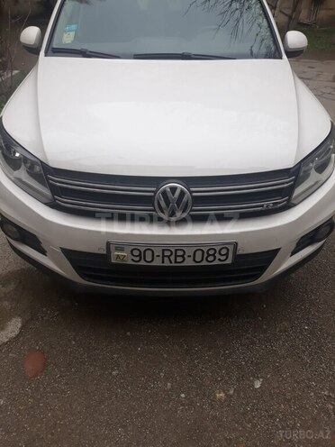 Volkswagen Tiguan-1