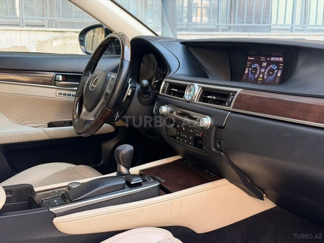 Lexus GS 350-2