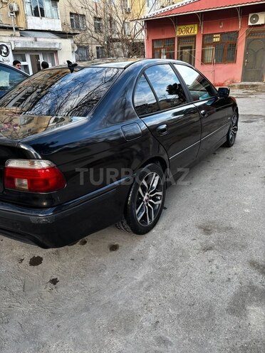 BMW 523-2