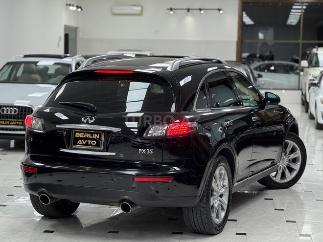 Infiniti FX35-8