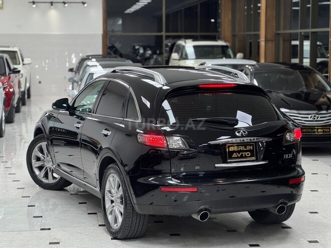 Infiniti FX35-11