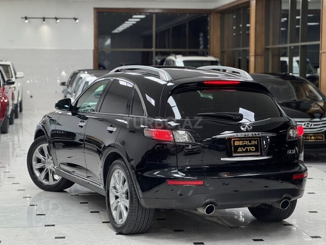 Infiniti FX35-7