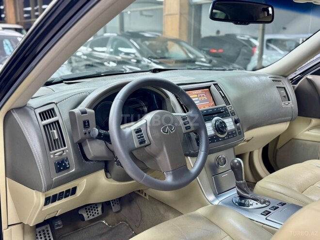 Infiniti FX35-17