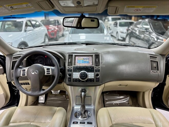 Infiniti FX35-21