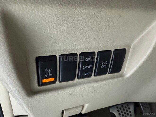 Infiniti FX35-27