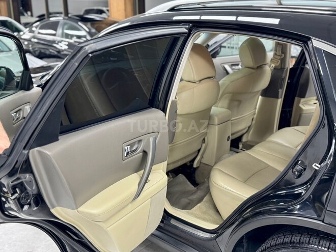 Infiniti FX35-30