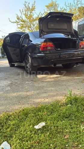 BMW 525-7