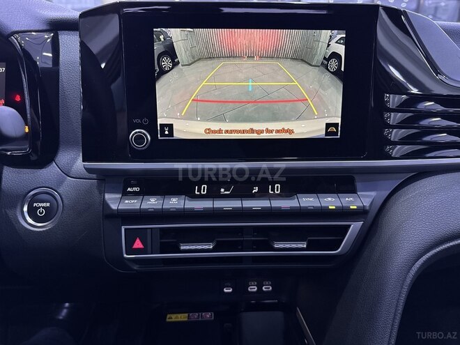 Toyota Camry-15