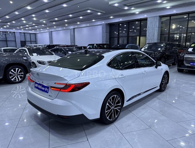 Toyota Camry-4