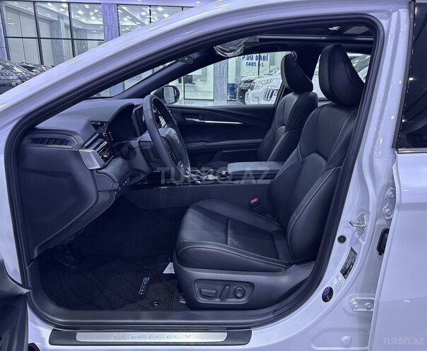Toyota Camry-11