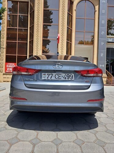 Hyundai Avante-5