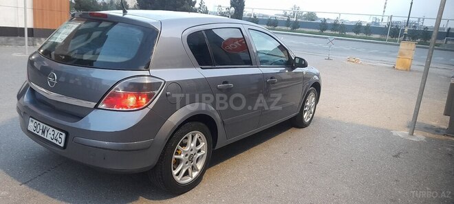 Opel Astra-2