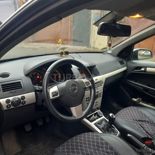 Opel Astra-14