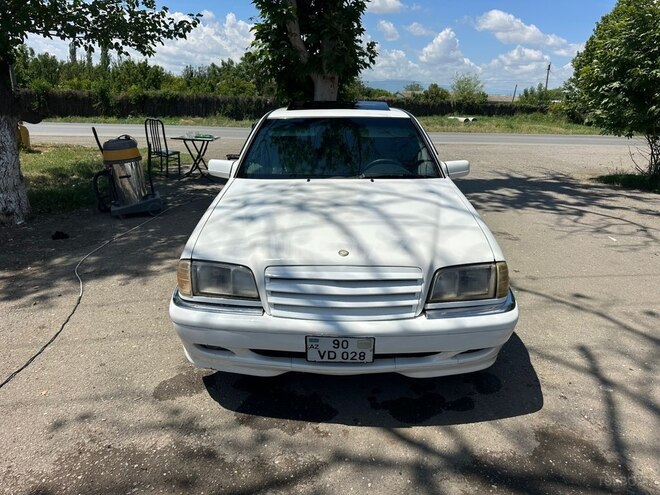 Mercedes C 230-8