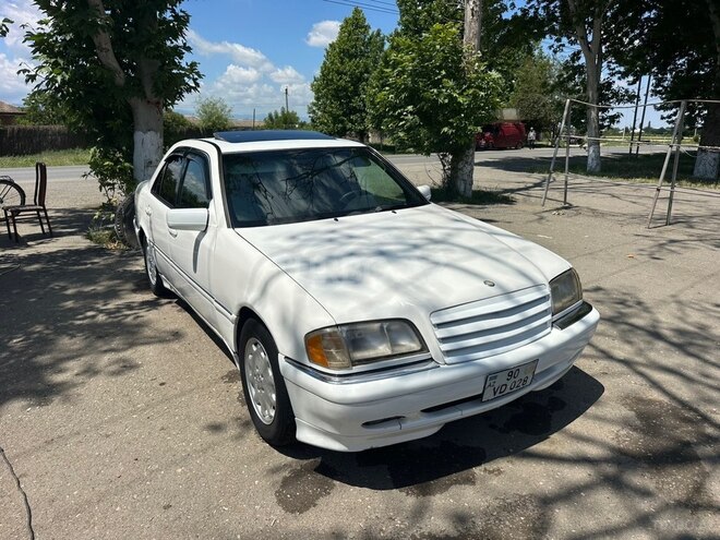 Mercedes C 230-16