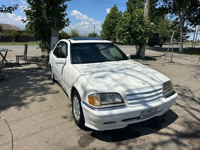 Mercedes C 230-11