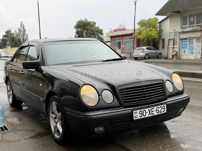 Mercedes E 240-12