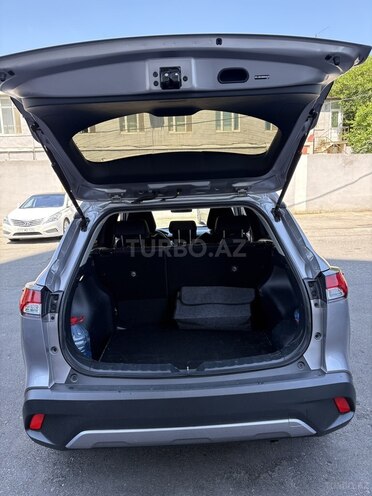 Toyota Corolla Cross-10