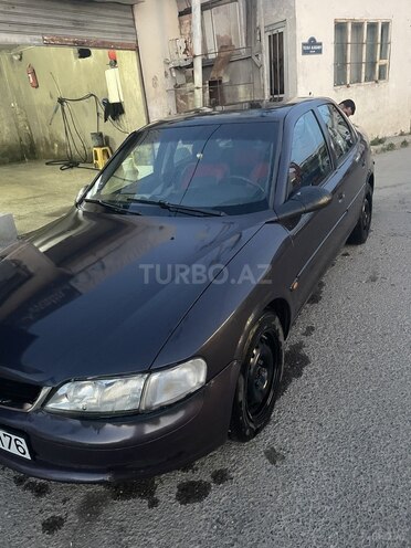 Opel Vectra-10