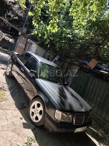 Mercedes 220 E-3