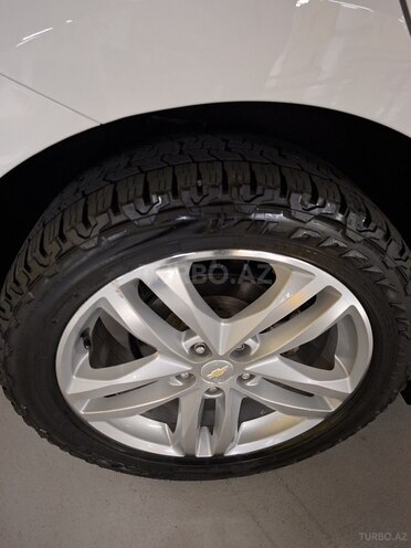 Chevrolet Equinox-12