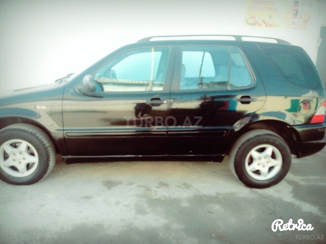 Mercedes ML 320-2