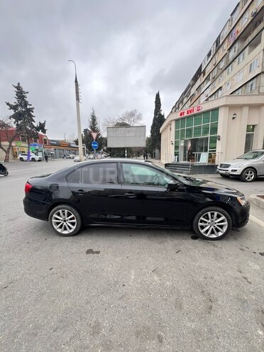 Volkswagen Jetta-3