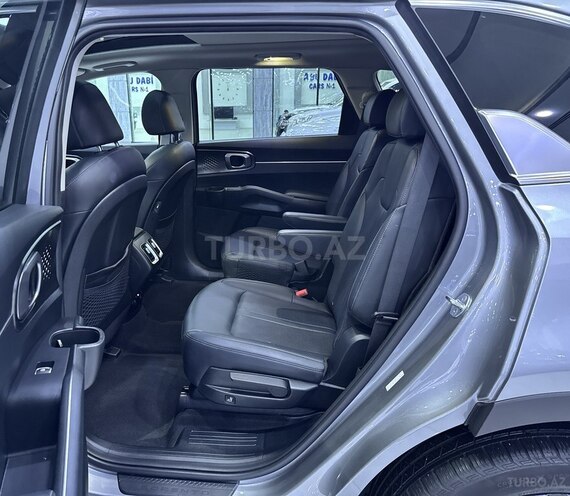 Kia Sorento-14
