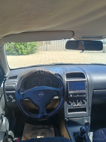 Opel Astra-8
