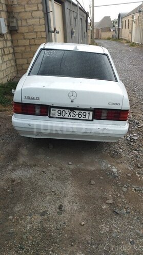 Mercedes 190-2