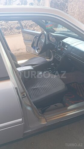 Mercedes C 250-7