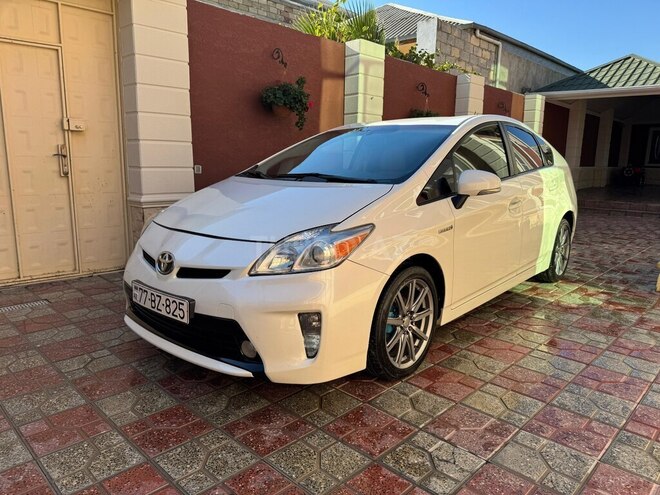 Toyota Prius-1