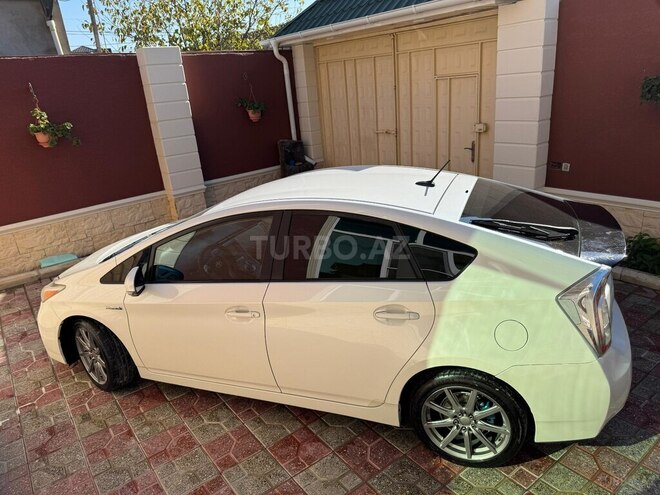 Toyota Prius-6