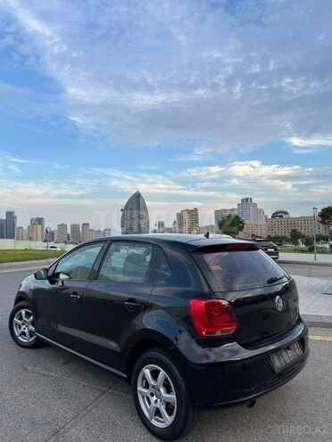 Volkswagen Polo-8