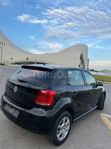 Volkswagen Polo-11