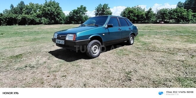 LADA (VAZ) 21099-2