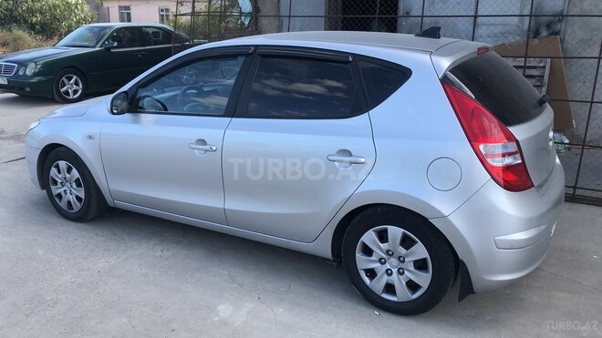 Hyundai i30-4